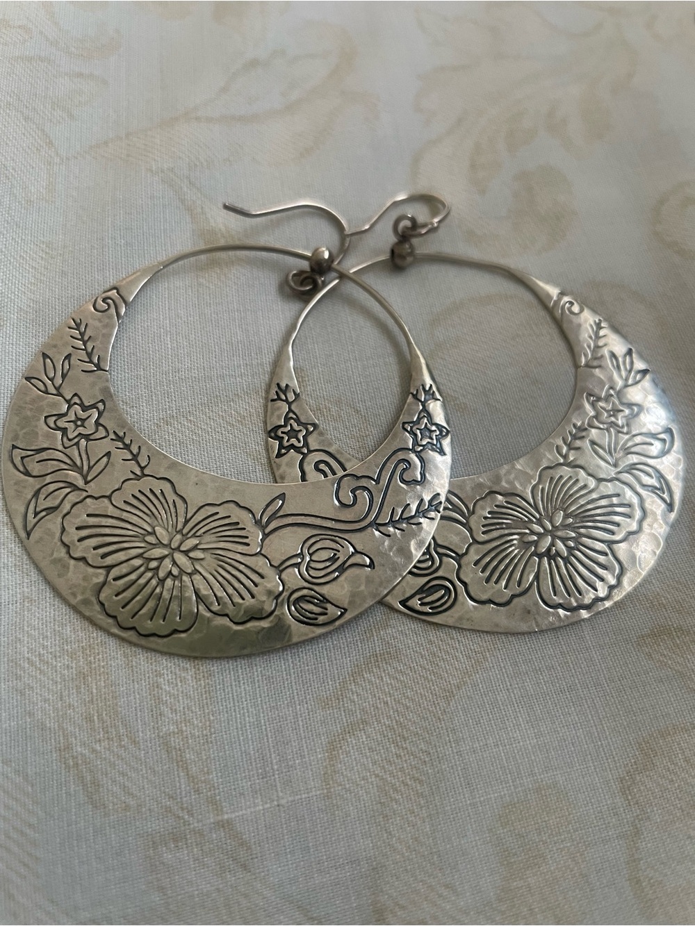 Vintage Large 2” Silpada Floral Engraved Silver Hoop Earrings
